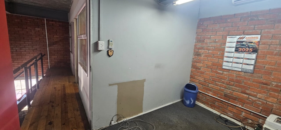 To Let commercial Property for Rent in Beacon Bay Eastern Cape